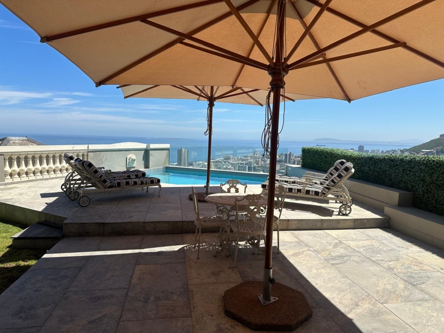 To Let 4 Bedroom Property for Rent in Fresnaye Western Cape